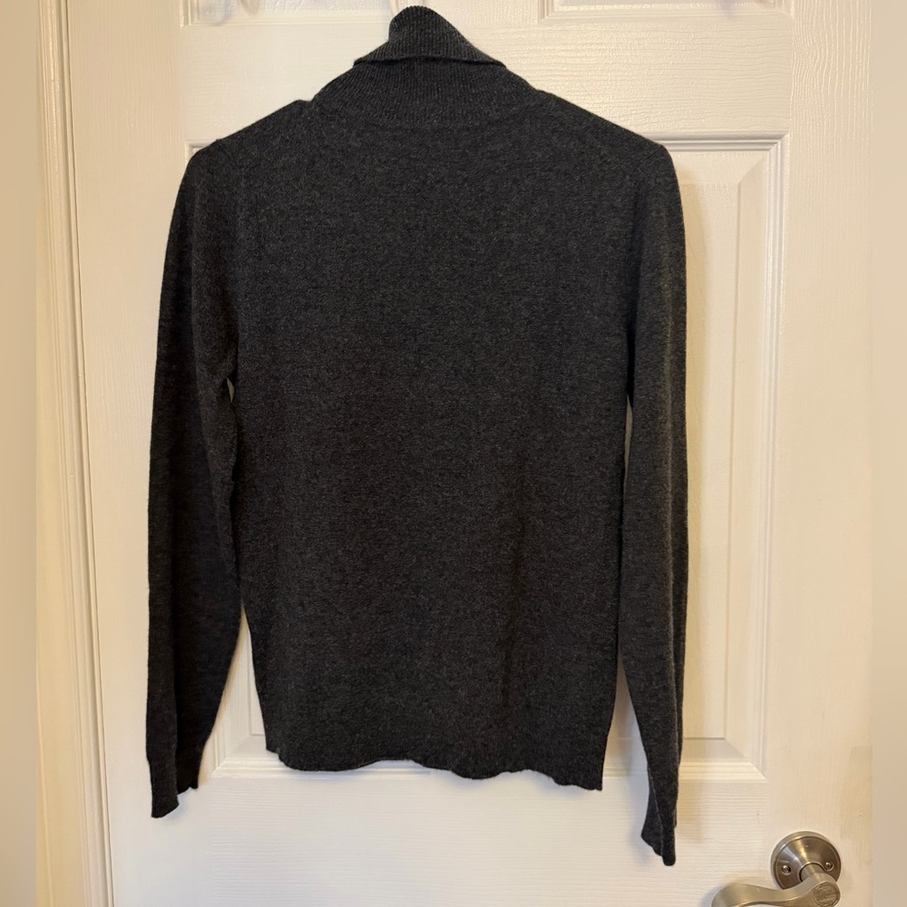 Black Goat Classic Kohl Turtleneck Size M - Picture 11 of 11